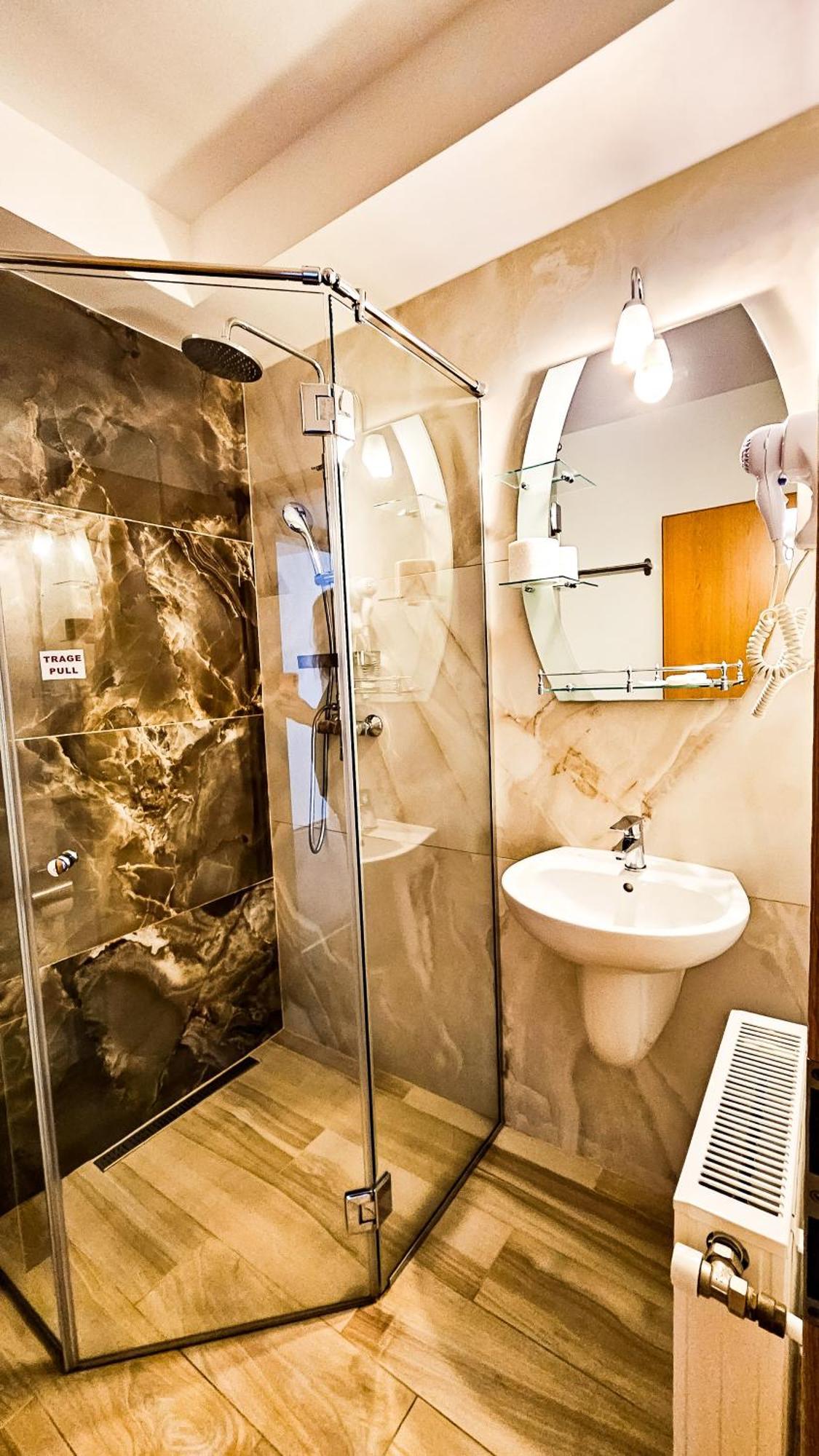 Hotel Eden Сібіу Екстер'єр фото
