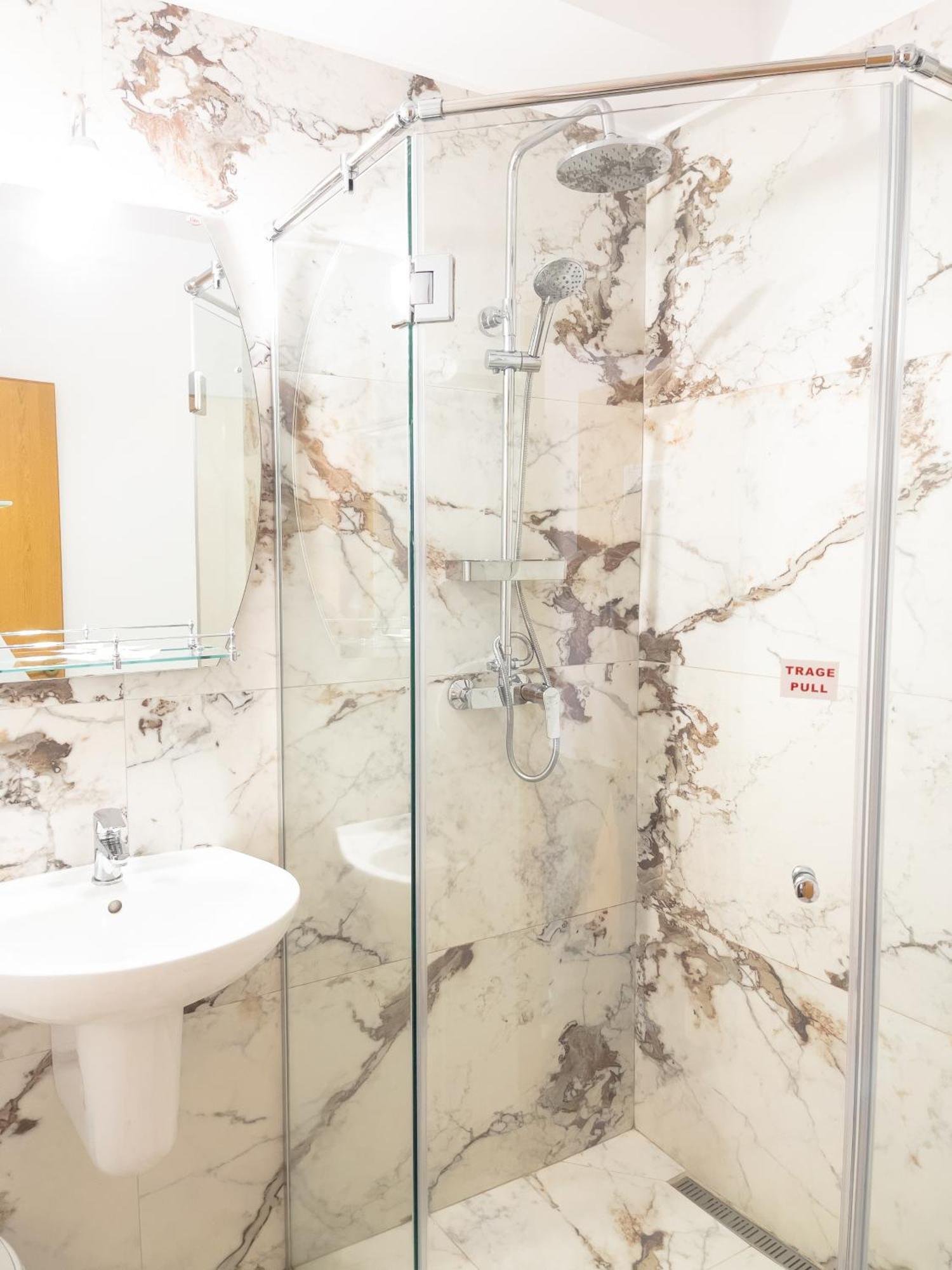 Hotel Eden Сібіу Екстер'єр фото