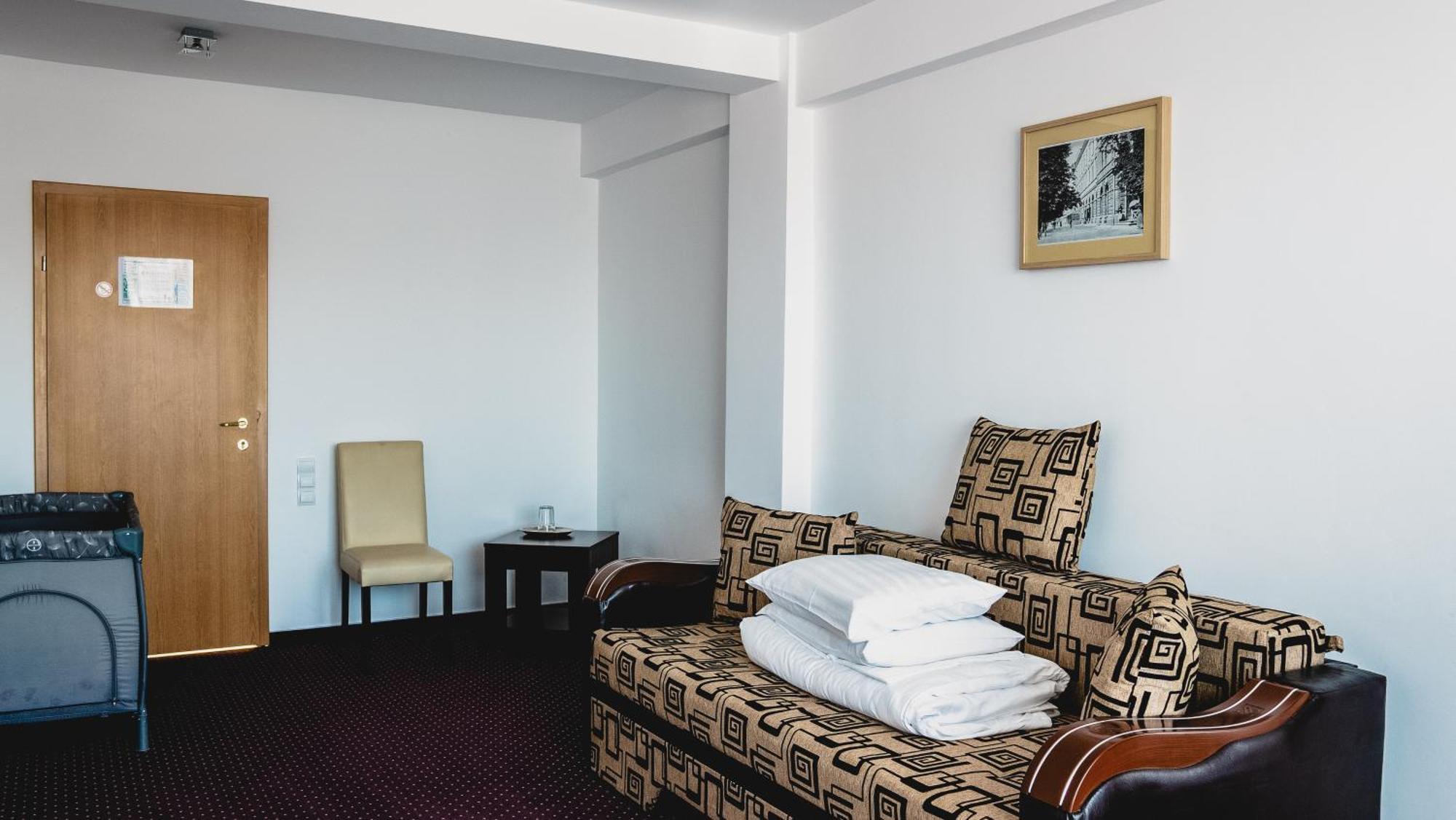 Hotel Eden Сібіу Екстер'єр фото