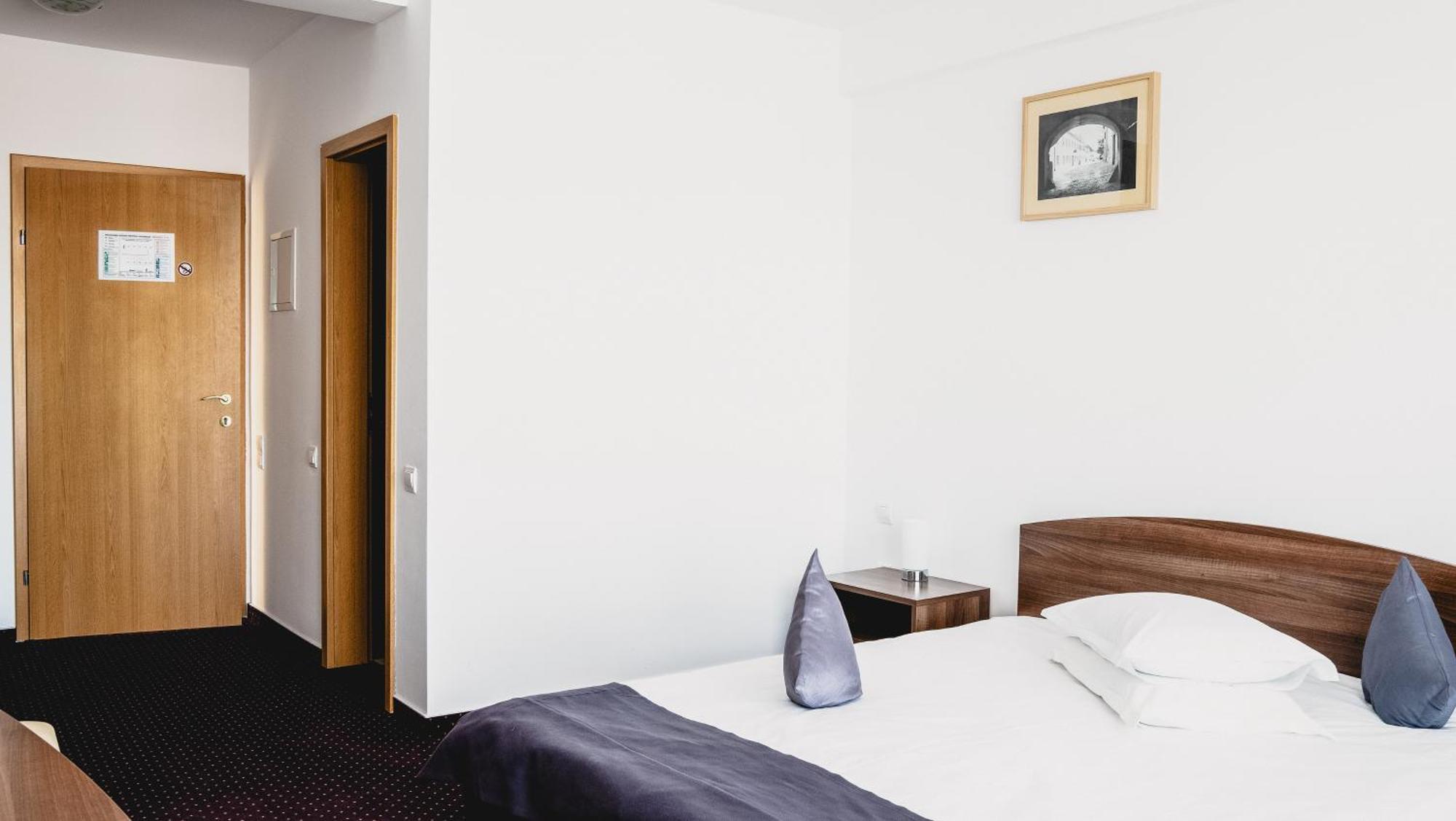 Hotel Eden Сібіу Екстер'єр фото