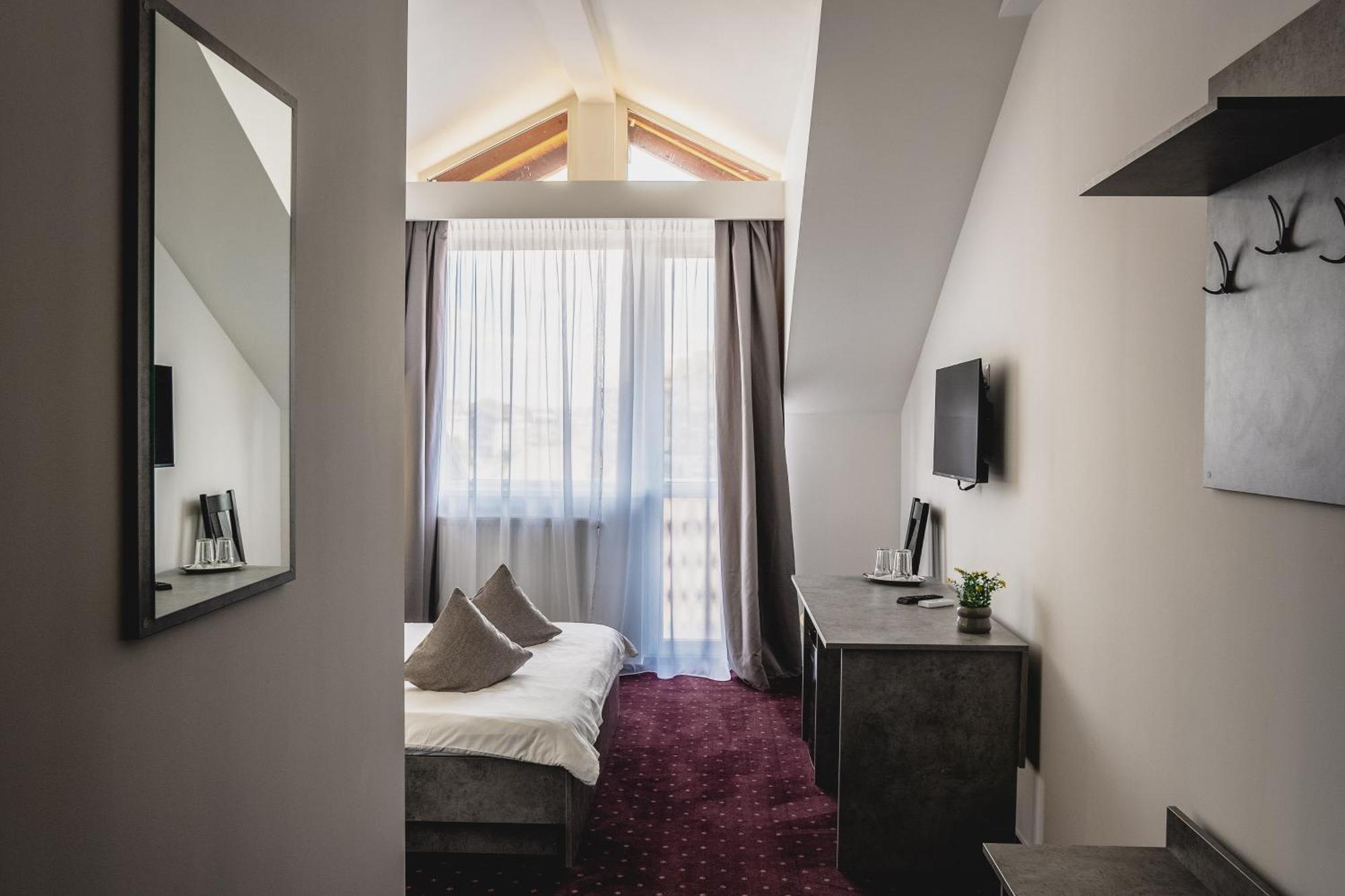 Hotel Eden Сібіу Екстер'єр фото