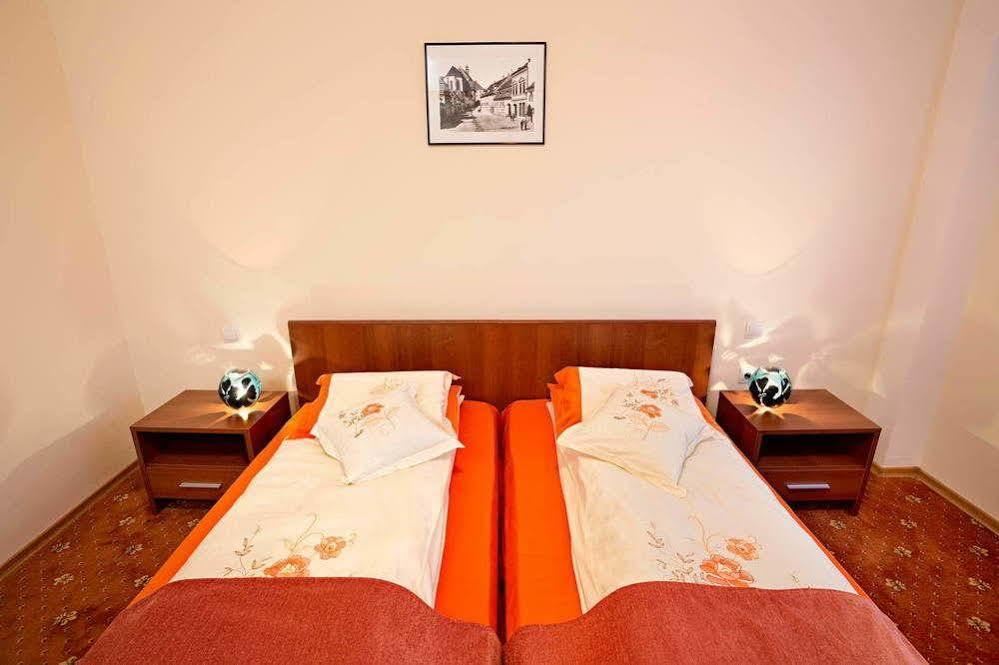 Hotel Eden Сібіу Екстер'єр фото